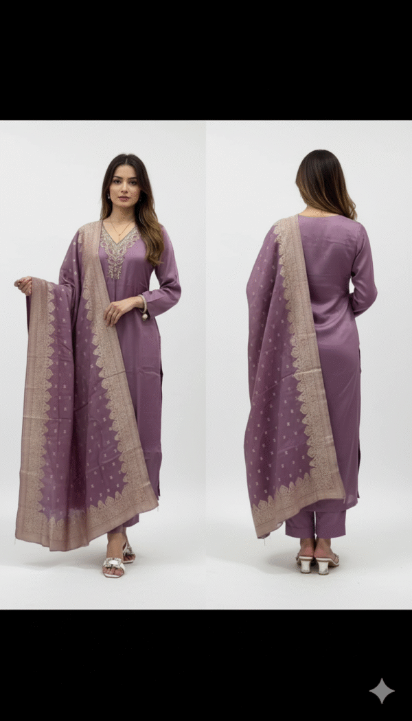 Women’s Embroidered Straight Kurta Set with Jacquard Dupatta – Traditional Charm Meets Contemporary Elegance
