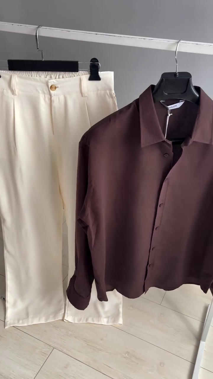 Men Classic Slim Fit Casual Shirt