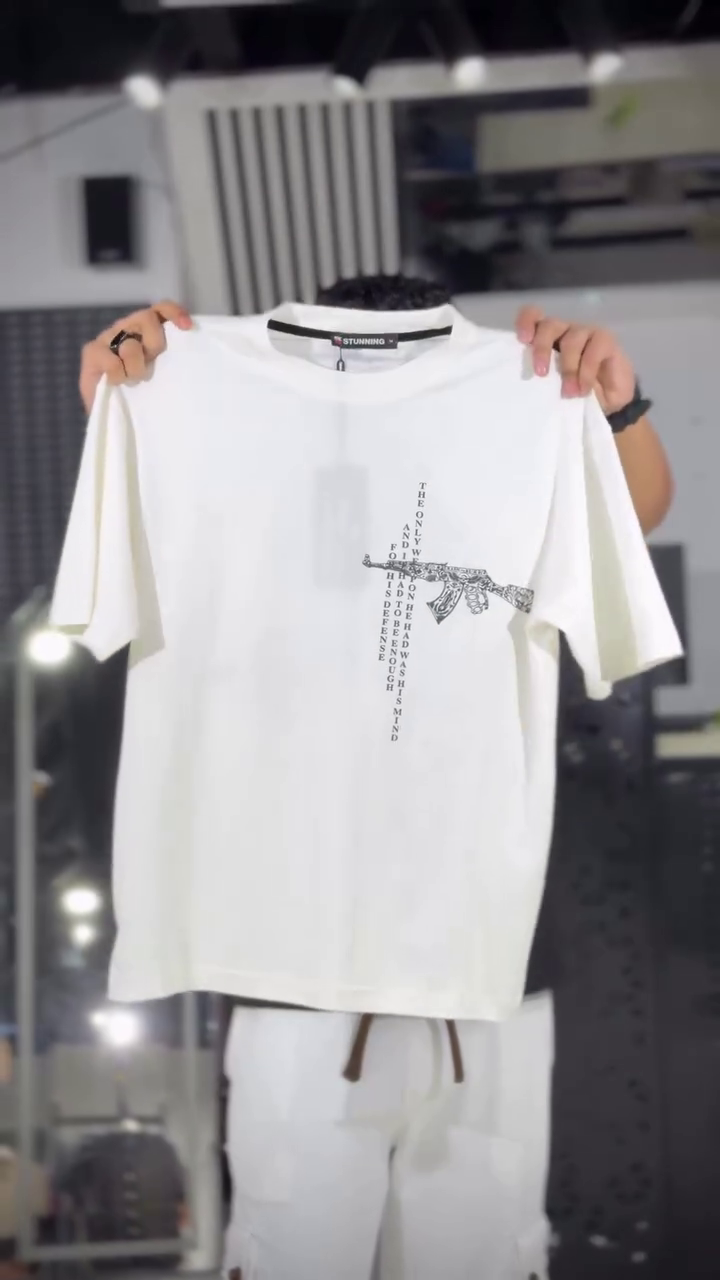 Men Graphic Printed Round Neck Cotton Oversized T-Shirt