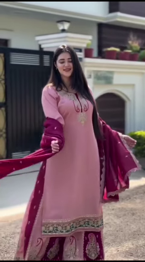 Women Ethnic Motifs Embroidered Regular Thread Work Kurta with Sharara & With Dupatta - Image 2