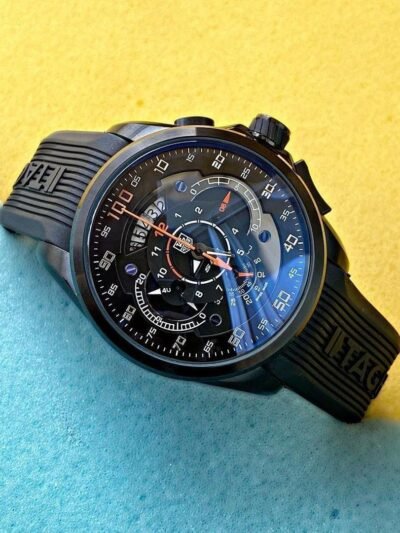 Swiss Made Black Bezel Tagheuer Chronograph Men's Watch