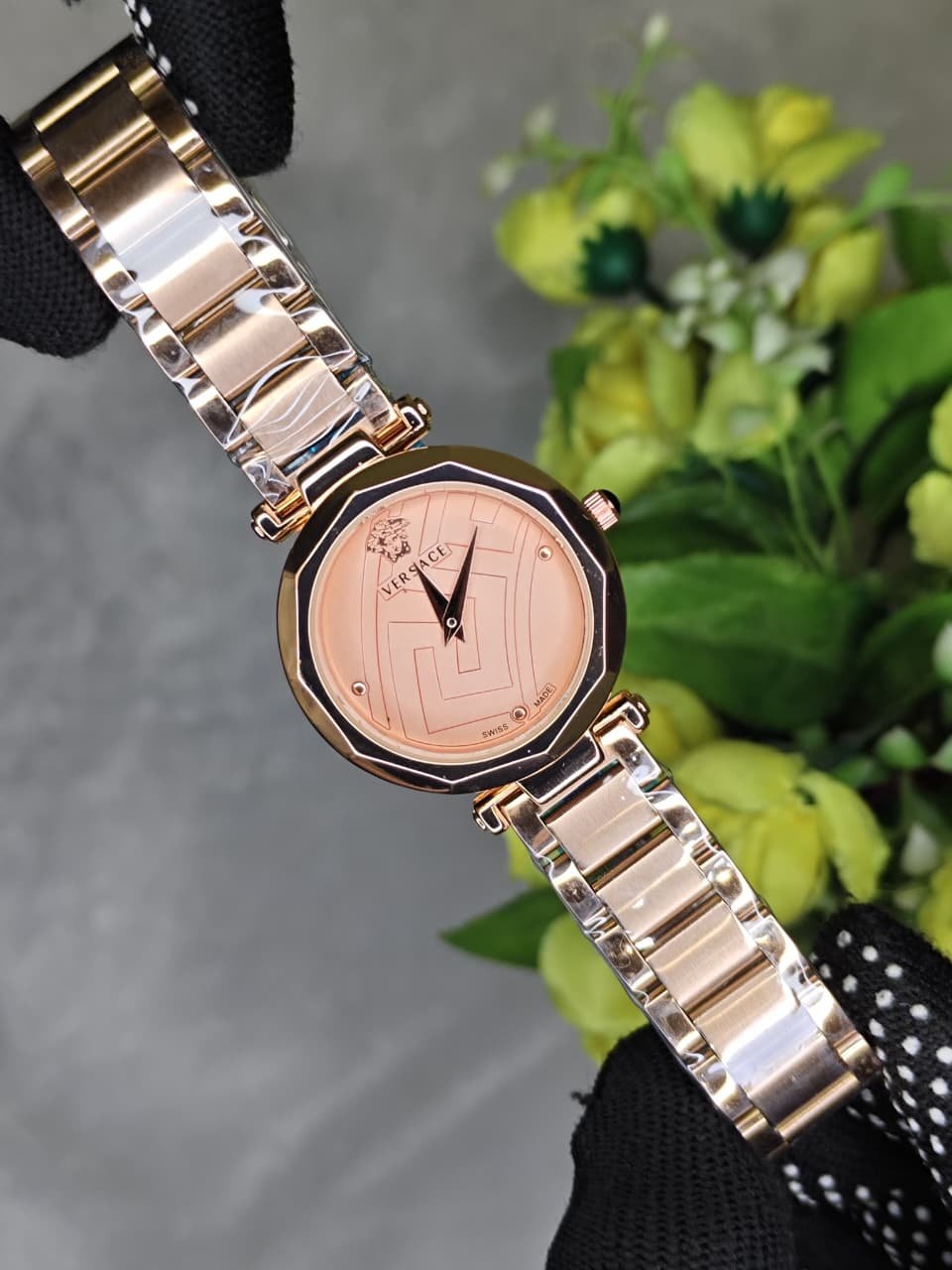 Versace Rose Gold Metal Belt Women's Watch - Image 2
