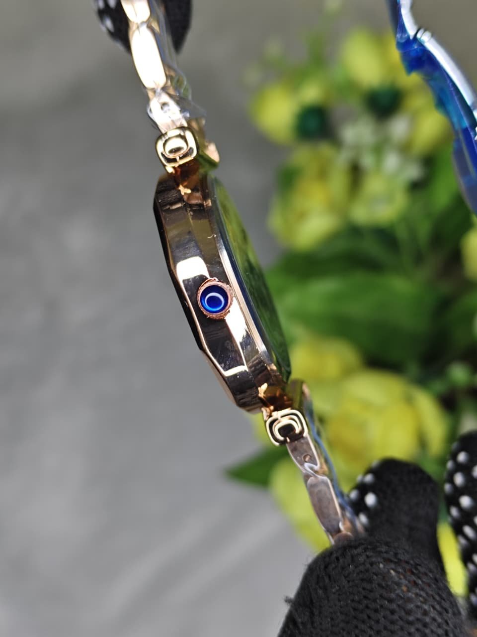 Versace Rose Gold Metal Belt Women's Watch - Image 4